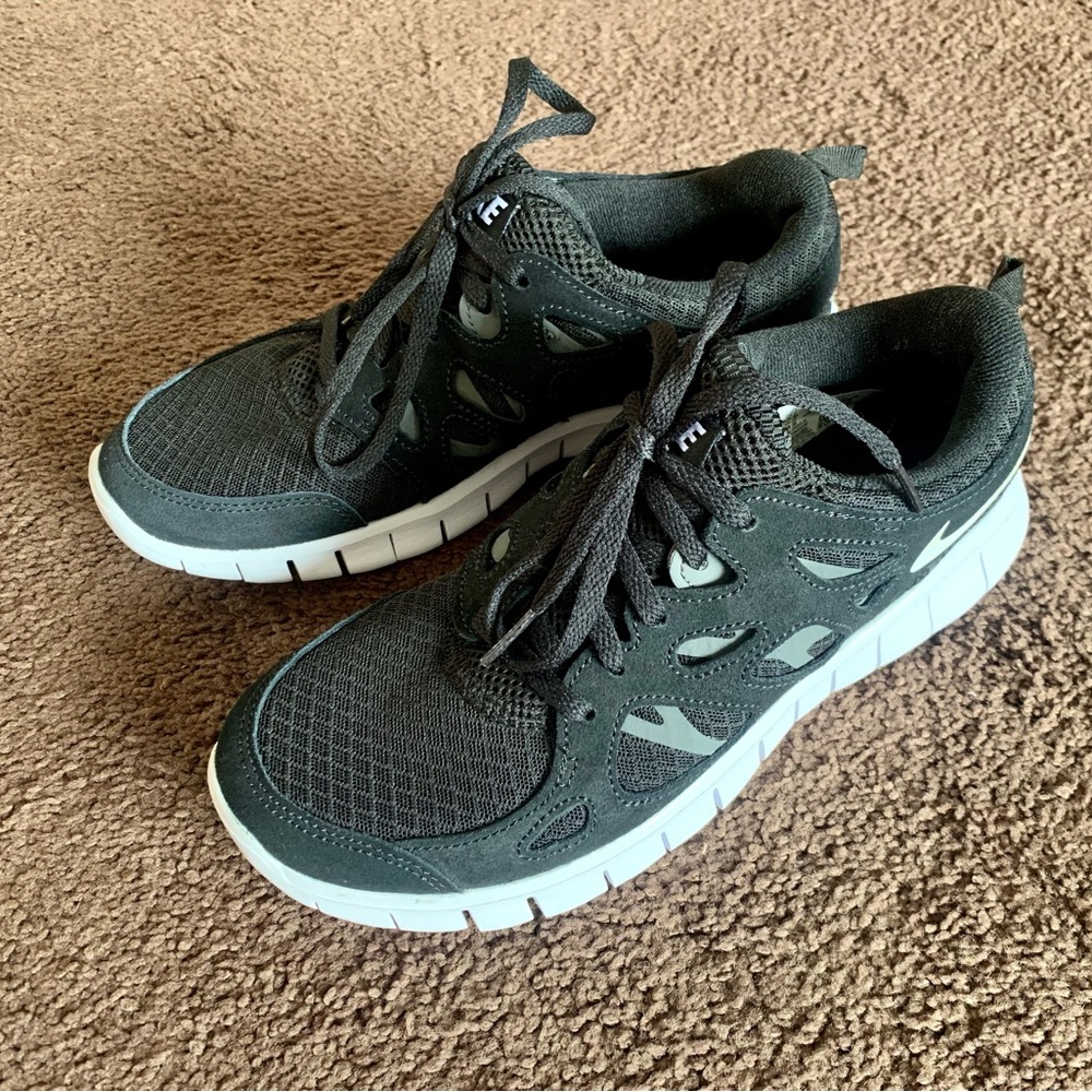 Nike Free Run 2 Boys Sneakers